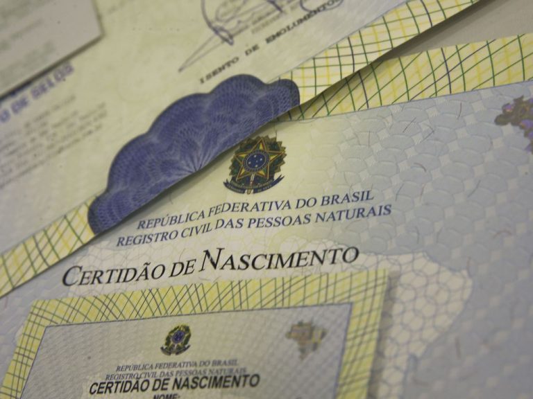 Uma certidão de nascimento