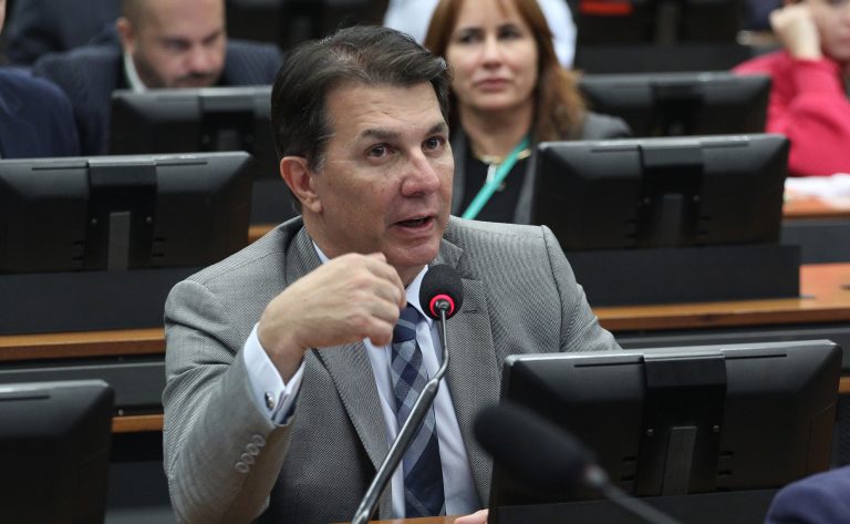 Discussão e votação de propostas legislativas. Dep. Arthur Oliveira Maia (UNIÃO-BA)