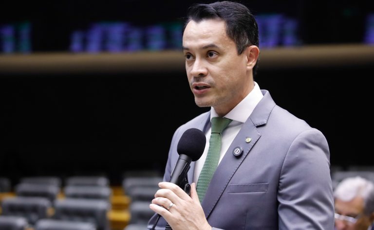 Discussão e votação de propostas legislativas. Dep. Zé Haroldo Cathedral (PSD-RR)