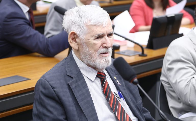 Deputado Luiz Couto (PT-PB) na reunião da Comissão de Constituição e Justiça