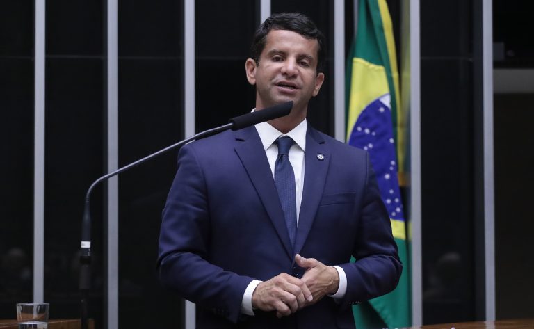 Discussão e votação de propostas legislativas. Dep. Doutor Luizinho (PP - RJ)