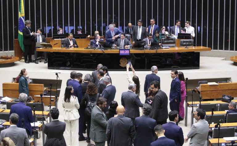 Destinada à deliberação dos Projetos de Lei do Congresso Nacional.