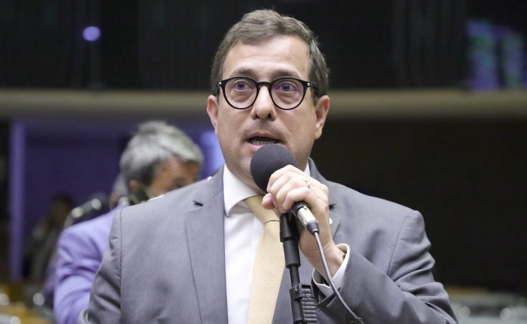 Discussão e votação de propostas. Dep. Gervásio Maia (PSB - PB)