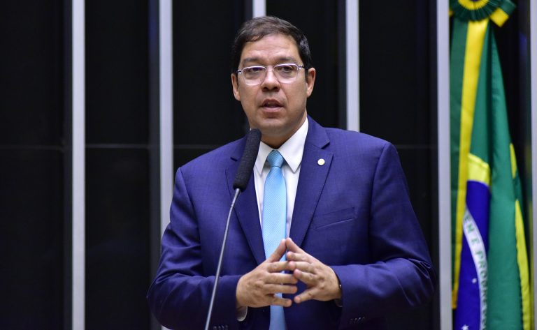 Discussão e votação de propostas. Dep. Altineu Côrtes(PL - RJ)