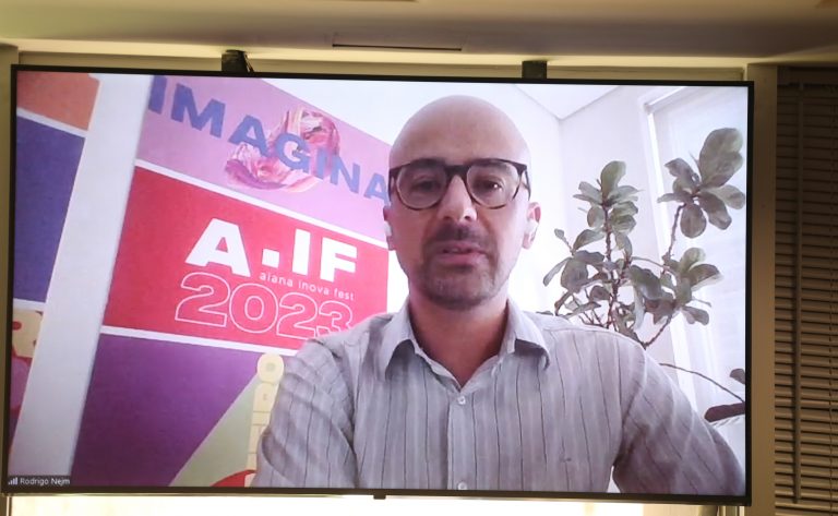 Audiência Pública - A regulamentação da Lei 15.100/2025 e o que vem depois da restrição de celulares nas escolas. Especialista em Educação Digital do Instituto Alana, Rodrigo Nejm.