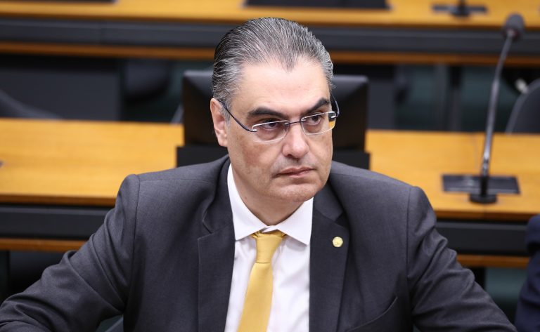 Instalação da comissão e eleição de presidente e vice-presidentes. Dep. Lafayette de Andrada (REPUBLICANOS-MG)