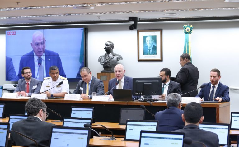 Seminário - Produção dos novos combustíveis marítimos.