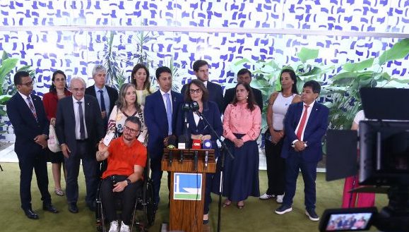 Coletiva de Imprensa - Apresentação do Código Brasileiro da Inclusão. Senadora, Damares Alves (REPUBLICANOS - DF)