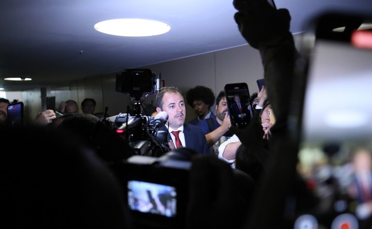 Apreciação de parecer. Dep. Glauber Braga (PSOL-RJ)