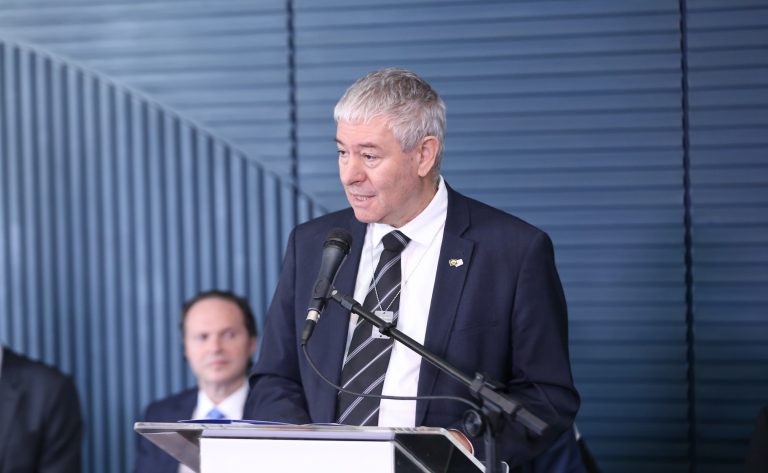 Evento Alusivo a Memória das Vítima do Holocausto. Embaixador de Israel no Brasil, Daniel Zonshine.