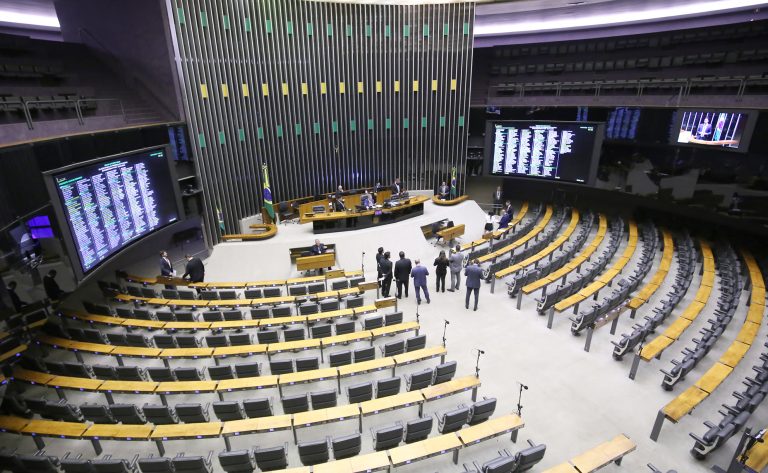 Discussão e votação de propostas legislativas