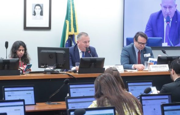Audiência Pública - Malha ferroviária na Baixada Fluminense. Dep. Bebeto (PP-RJ)