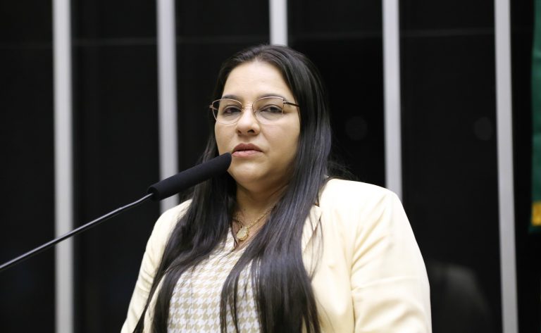 Homenagem ao Dia Internacional da Mulher e da Conquista do Voto Feminino. Dep. Meire Serafim (UNIÃO-AC)