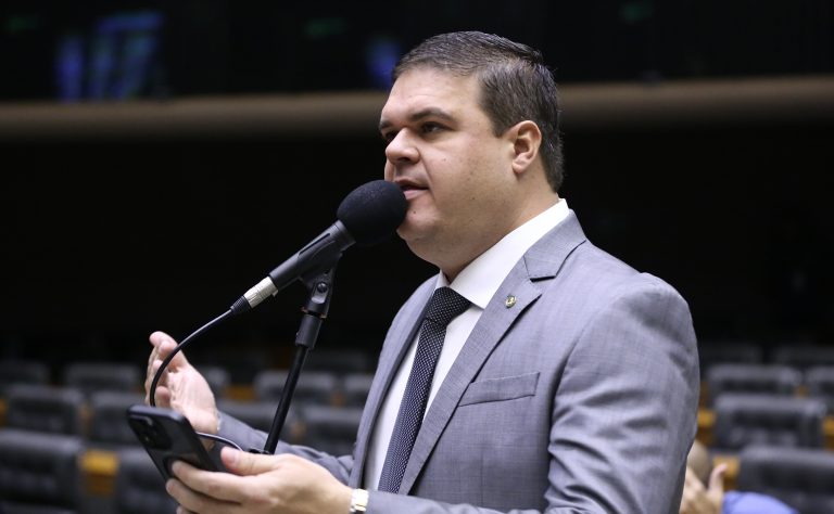 Discussão e votação de propostas legislativas. Dep. Bruno Farias (AVANTE - MG)