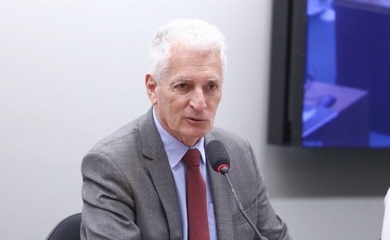 Adesão de Minas Gerais ao Programa de Pleno Pagamento de Dívidas dos Estados – Propag. Dep. Rogério Correia (PT - MG)