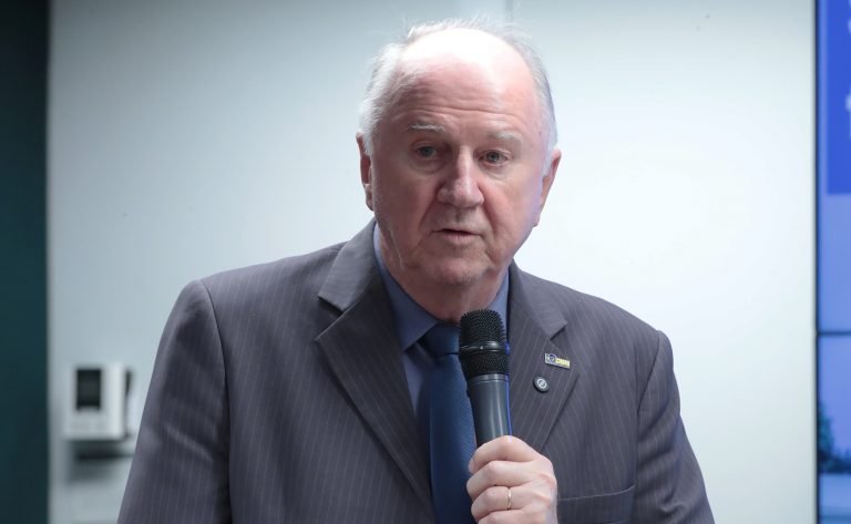 Audiência Pública - Sustentabilidade fiscal dos Municípios. Presidente - Confederação Nacional de Municípios - CNM, Paulo Roberto Ziukosky.