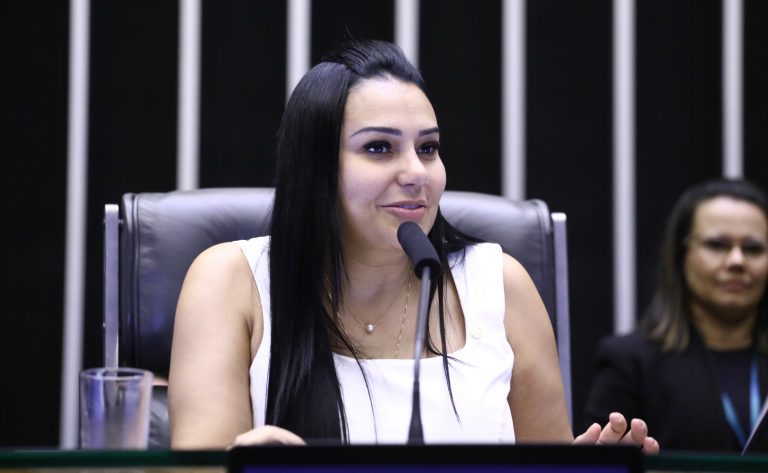 Homenagem ao Abril Laranja - Prevenção contra Maus-tratos aos Animais. Dep. Dayany Bittencourt (UNIÃO-CE)