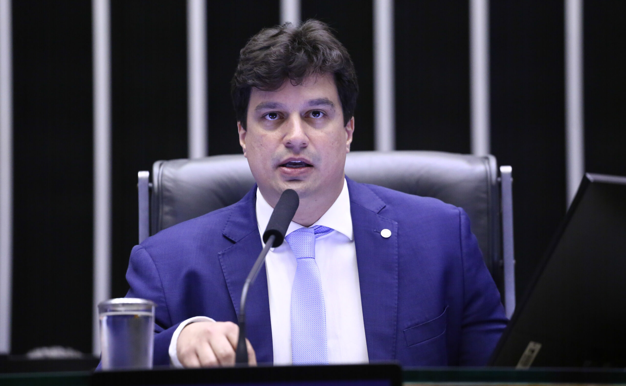 Homenagem ao Dia de Tiradentes e ao Conselho Federal de Odontologia. Dep. Lucas Ramos (PSB - PE) Plenário - Sessão Solene - 11H