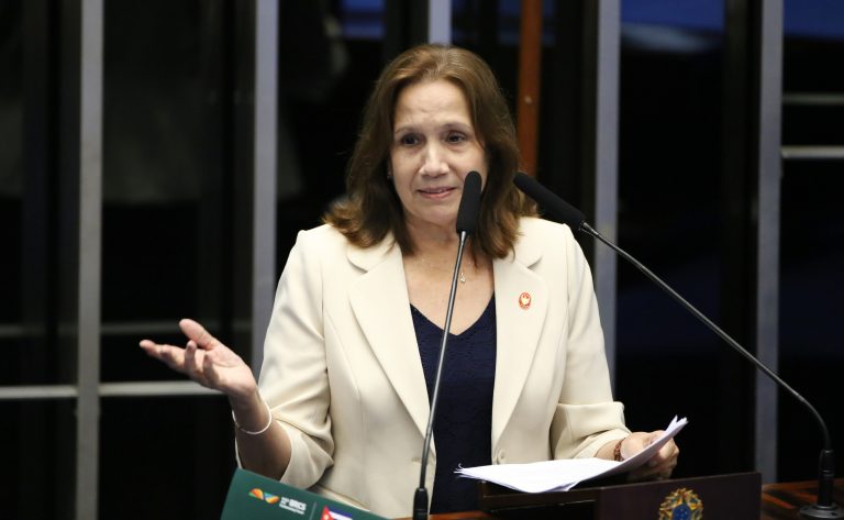 Ana María Mari Machado