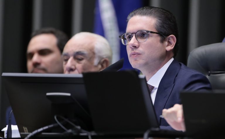 Discussão e Votação de Propostas Legislativas. Presidente da Câmara dos Deputados, Hugo Motta (REPUBLICANOS - PB)