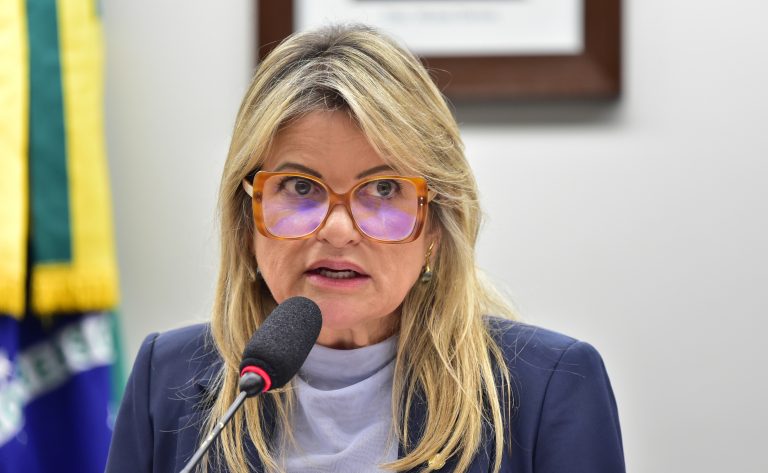 Audiência Pública - Discriminação no esporte e propostas de melhoria de políticas de inclusão. Dep. Flávia Morais (PDT-GO)