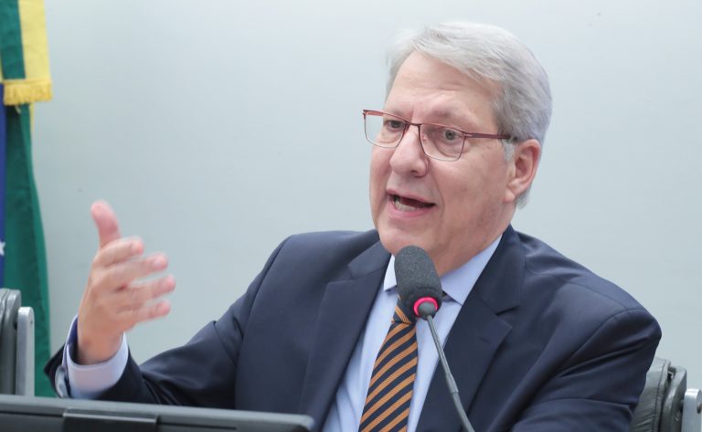 Audiência Pública - Reforma Administrativa: Especialistas Acadêmicos. Professor Titular da FGV DIREITO SP e Presidente da Sociedade Brasileira de Direito Público - FGV DIREITO SP e Sociedade Brasileira de Direito Público, Carlos Ari Sundfeld