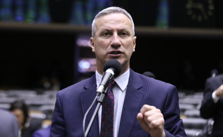 Proposições Remanescentes da Sessão Anterior. Dep. Sanderson (PL - RS)