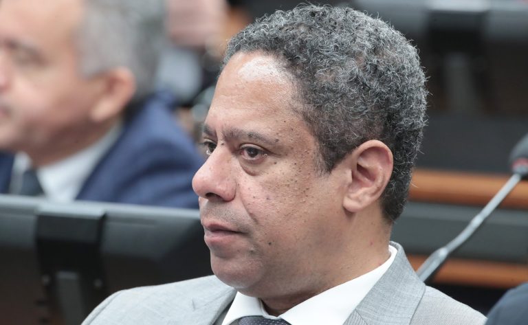 Discussão e votação de propostas legislativas. Dep. Orlando Silva (PCdoB - SP)