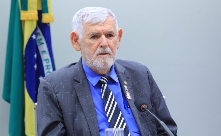 Seminário - Medidas para prevenir casos de queda acidental de pessoas idosas. Dep. Luiz Couto (PT - PB)