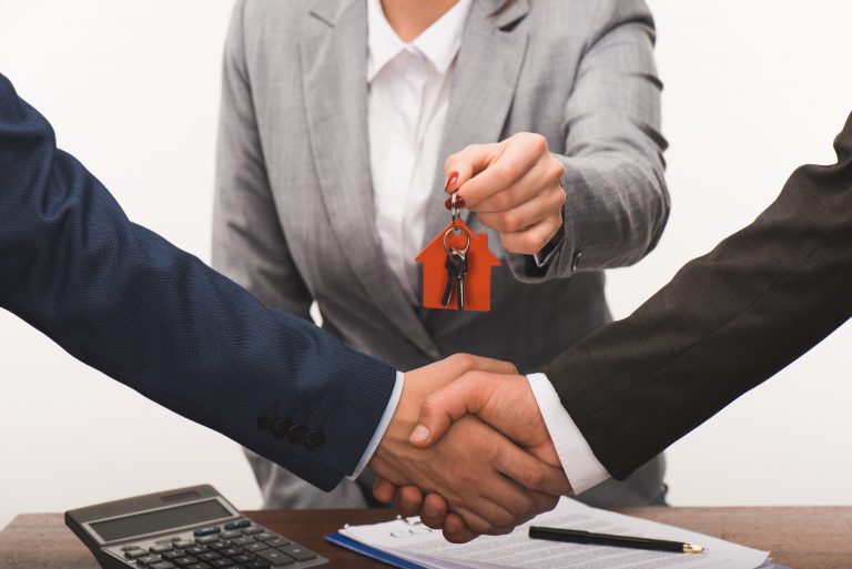 Habitação - geral - contratos aluguel locação venda imóveis corretores inquilinos proprietários mercado imobiliário contratos