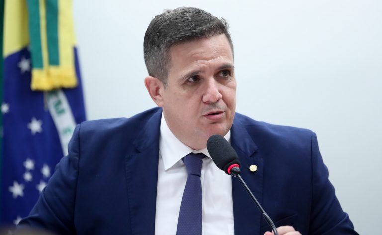 Audiência Pública - Autorização pela ANVISA do medicamento Elevidys no tratamento da doença Distrofia Muscular de Duchenne. Dep. Dimas Fabiano (PP-MG)