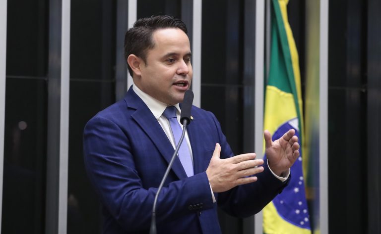 Discussão e votação de propostas legislativas. Dep. Gabriel Mota (REPUBLICANOS - RR)
