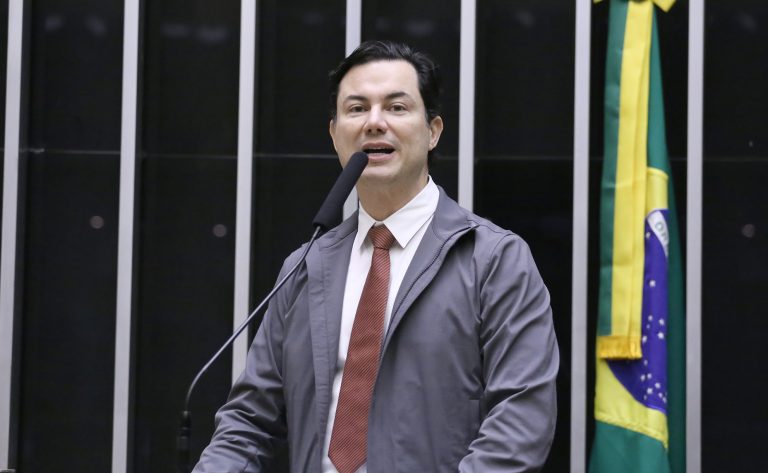 Discussão e Votação de Propostas Legislativas. Dep. Clodoaldo Magalhães (PV - PE)