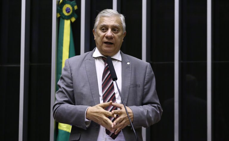 Discussão e votação de propostas legislativas. Dep. José Airton Félix Cirilo (PT - CE)