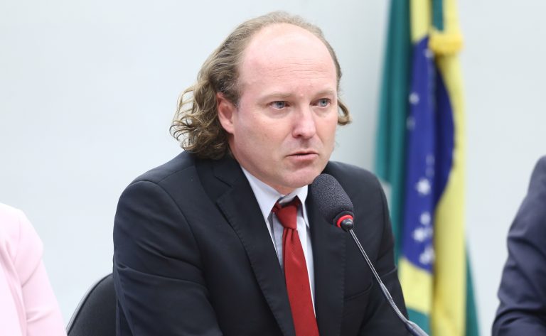 Audiência Pública - Aspectos ambientais do sistema portuário. Presidente - Instituto Brasileiro do Meio Ambiente e dos Recursos Naturais Renováveis - Ibama, Rodrigo Agostino.