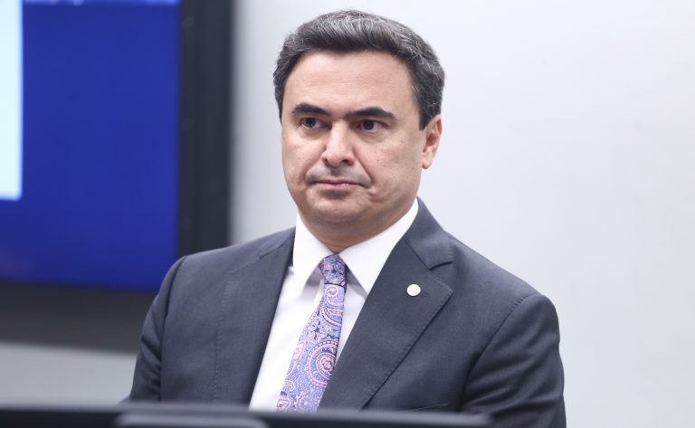 Audiência Pública - Proteção do consumidor contra a receptação de cargas roubadas. Dep. Mauricio Neves (PP-SP)