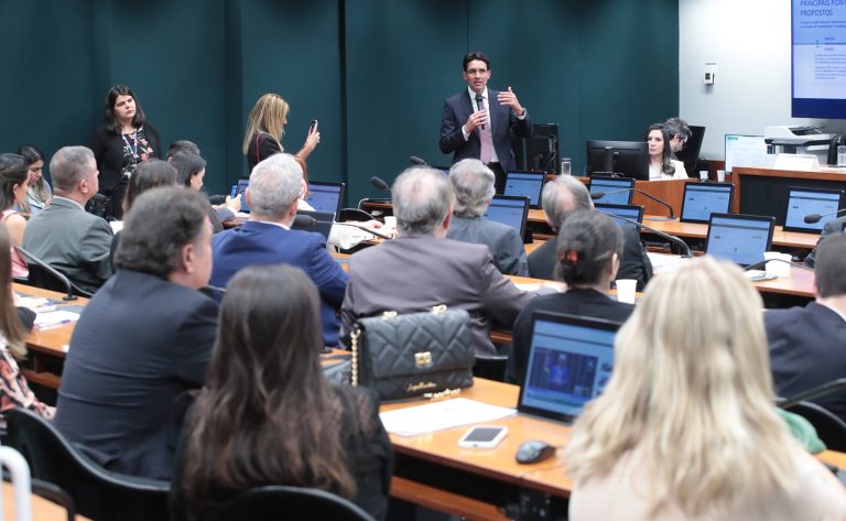 Audiência Pública – Marco regulatório do sistema portuário sob perspectiva do governo. Ministro de Estado de Portos e Aeroportos, Silvio Costa Filho