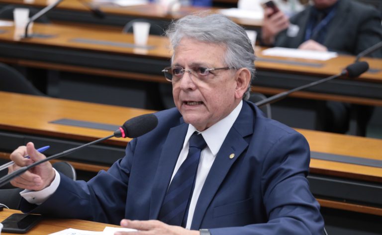 Audiência Pública - Contribuições do TCU ao debate sobre gastos tributários. Dep. Pauderney Avelino (UNIÃO - AM)