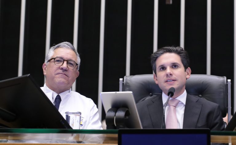 Discussão e votação de propostas legislativas. Ministro da Saúde, Alexandre Padilha e Presidente da Câmara dos Deputados, Hugo Motta (REPUBLICANOS - PB)