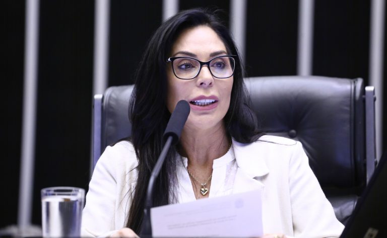 Homenagem ao Dia de Tiradentes e ao Conselho Federal de Odontologia. Dep. Geovania de Sá (PSDB - SC)