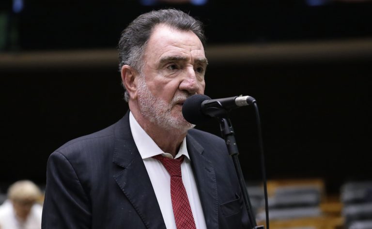 Discussão e votação de propostas legislativas. Dep. Patrus Ananias (PT-MG)