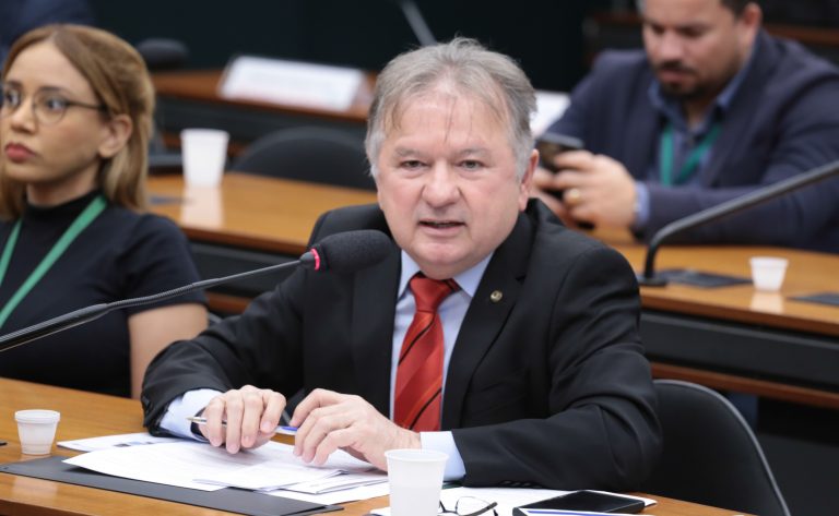 Audiência Pública - Contribuições do TCU ao debate sobre gastos tributários. Dep. Merlong Solano (PT-PI)
