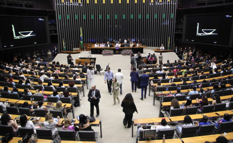 Homenagem ao Dia Internacional das Meninas.