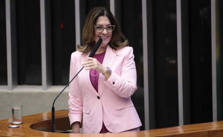 Homenagem ao Dia Internacional das Meninas. Dep. Rogéria Santos (REPUBLICANOS-BA)
