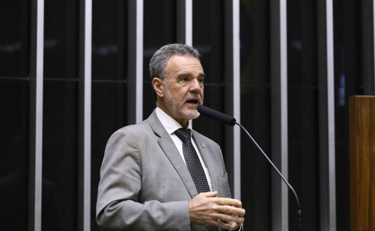 Discussão e votação de propostas legislativas. Dep. Daniel Almeida (PCDOB-BA)