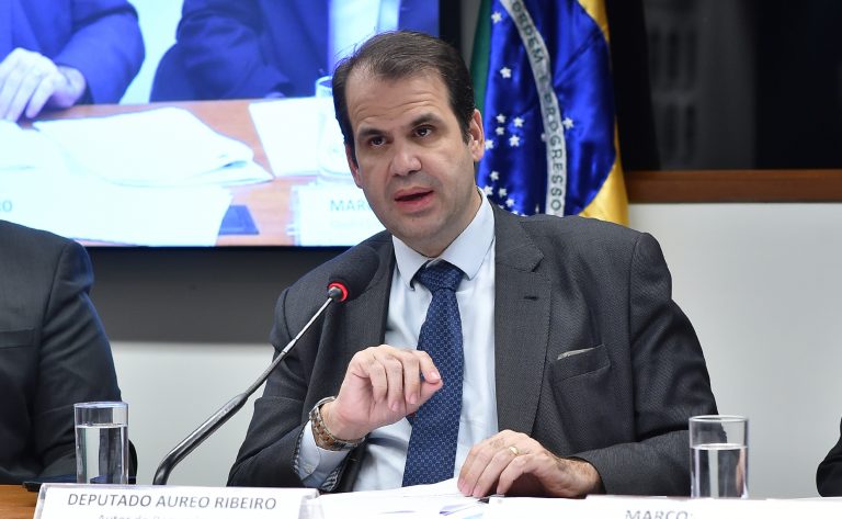 Audiência Pública - Despesa com a graduação de Sargentos do Quadro Especial da Aeronáutica. Dep. Aureo Ribeiro (SOLIDARIEDADE-RJ)