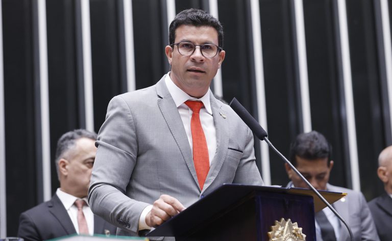 Destinada a inaugurar a 4ª Sessão Legislativa Ordinária da 57ª Legislatura.
