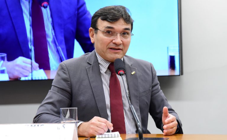 Audiência Pública - Piso dos Agentes Comunitários. Consultor de Saúde - Confederação Nacional dos Municípios - CNM, Denilson Magalhães.