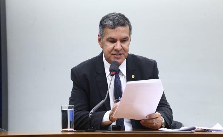 Votação da lei de diretrizes orçamentárias. Dep. Capitão Augusto (PL-SP)