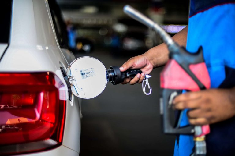 Energia - combustível - gasolina - Combustível – Preço em alta - posto de combustível - abastecimento